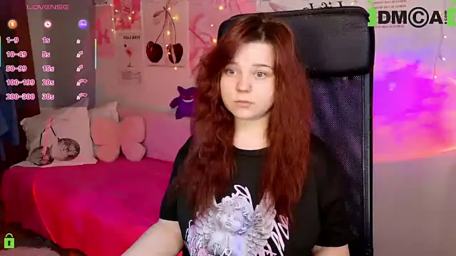 Snapshot of StellaMilla chatting on April 24, 2026, 2:47 am StellaMilla online show from April 24, 2026, 2:47 am