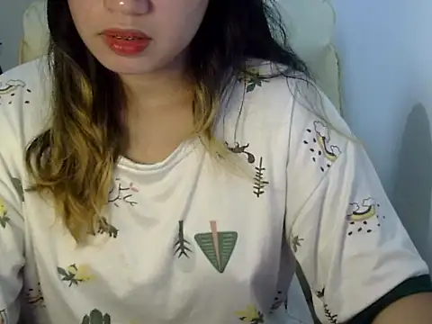 Snapshot of ___zurIII09_ chatting on October 4, 2025, 7:28 am zurIII09 online show from October 4, 2025, 7:28 am