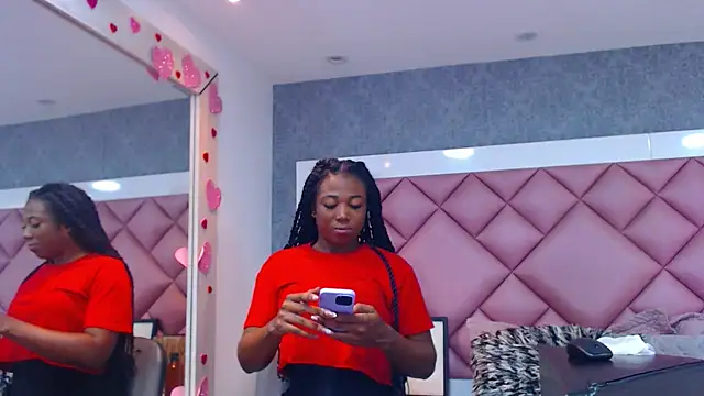 DanielaDuff online show from March 10, 2026, 7:41 pm