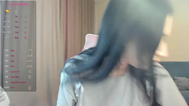 JenniferQueen11 online show from December 27, 2024, 5:52 am