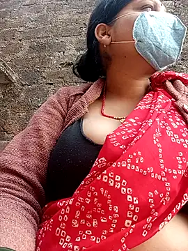 Snapshot of Lattika-Bhabhi chatting on February 11, 2026, 11:37 am Lattika-Bhabhi online show from February 11, 2026, 11:37 am