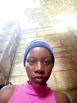 Petite li online show from November 23, 2025, 6:02 am