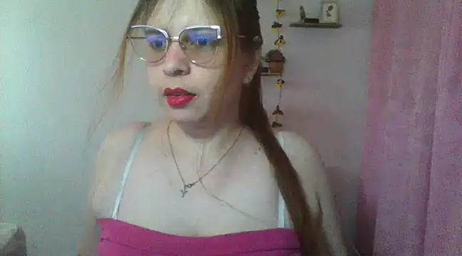 lorenitabella online show from February 25, 2025, 7:36 pm