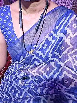 Snapshot of XBHUUME chatting on July 11, 2026, 5:15 pm XBHUUME online show from July 11, 2026, 5:15 pm