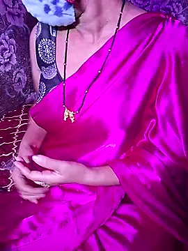 Snapshot of XBHUUME chatting on July 24, 2026, 5:11 pm XBHUUME online show from July 24, 2026, 5:11 pm