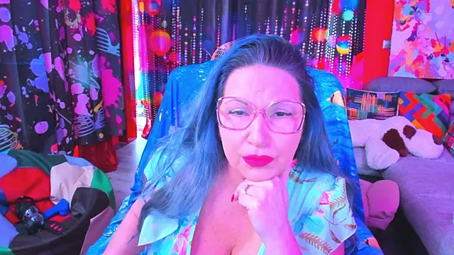 mature lisa naughty online show from February 27, 2025, 7:01 am