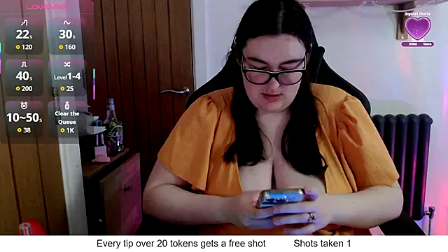 Rebecca Summer online show from April 18, 2026, 4:11 pm