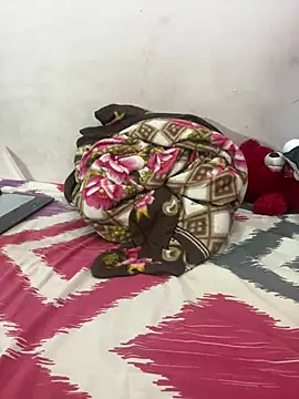 katrina 0143 online show from February 3, 2025, 5:35 pm