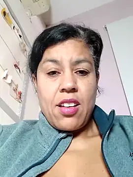 Snapshot of Molly_newman6 chatting on March 15, 2025, 5:41 am Molly newman6 online show from March 15, 2025, 5:41 am