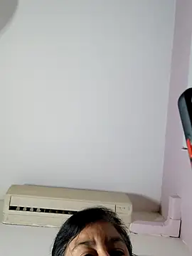 Snapshot of Molly_newman6 chatting on March 16, 2025, 6:31 am Molly newman6 online show from March 16, 2025, 6:31 am