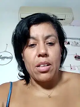 Snapshot of Molly_newman6 chatting on September 14, 2025, 10:09 pm Molly newman6 online show from September 14, 2025, 10:09 pm