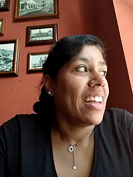 Snapshot of Molly_newman6 chatting on September 26, 2025, 11:25 am Molly newman6 online show from September 26, 2025, 11:25 am