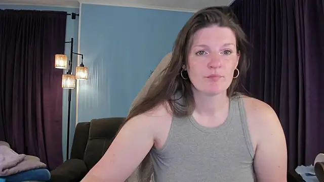 Kelly Carolina online show from February 19, 2026, 12:12 pm