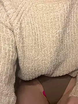 Snapshot of Camilla_Railian chatting on December 11, 2024, 8:39 pm Camilla Railian online show from December 11, 2024, 8:39 pm