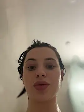 Snapshot of Camilla_Railian chatting on December 14, 2024, 10:07 pm Camilla Railian online show from December 14, 2024, 10:07 pm