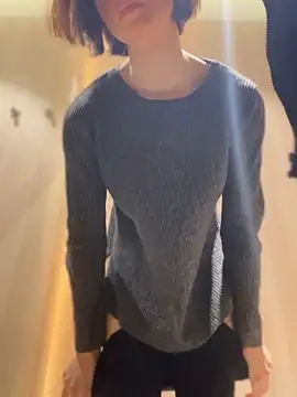 Snapshot of Camilla_Railian chatting on December 16, 2024, 9:03 am Camilla Railian online show from December 16, 2024, 9:03 am