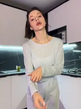 Snapshot of Camilla_Railian chatting on December 22, 2024, 3:33 pm Camilla Railian online show from December 22, 2024, 3:33 pm