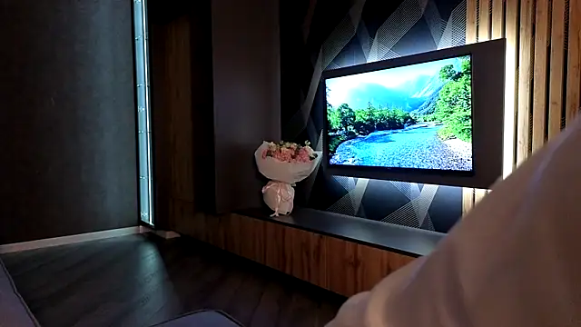 Snapshot of Camilla_Railian chatting on January 12, 2025, 10:12 pm Camilla Railian online show from January 12, 2025, 10:12 pm