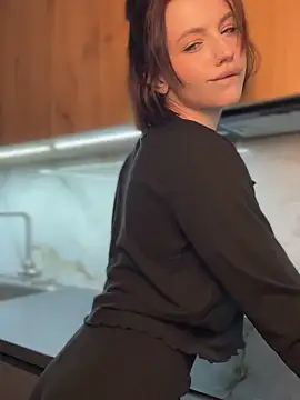 Snapshot of Camilla_Railian chatting on January 20, 2025, 10:37 pm Camilla Railian online show from January 20, 2025, 10:37 pm