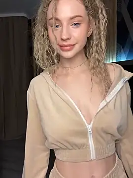 Snapshot of Camilla_Railian chatting on January 30, 2025, 6:10 pm Camilla Railian online show from January 30, 2025, 6:10 pm