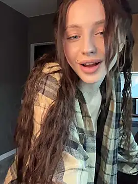 Snapshot of Camilla_Railian chatting on March 7, 2025, 6:54 pm Camilla Railian online show from March 7, 2025, 6:54 pm