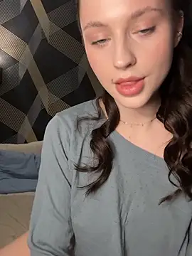 Snapshot of Camilla_Railian chatting on March 20, 2025, 4:20 pm Camilla Railian online show from March 20, 2025, 4:20 pm