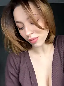 Snapshot of Camilla_Railian chatting on October 3, 2025, 7:00 pm Camilla Railian online show from October 3, 2025, 7:00 pm