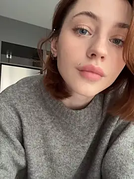 Snapshot of Camilla_Railian chatting on October 6, 2025, 10:02 am Camilla Railian online show from October 6, 2025, 10:02 am