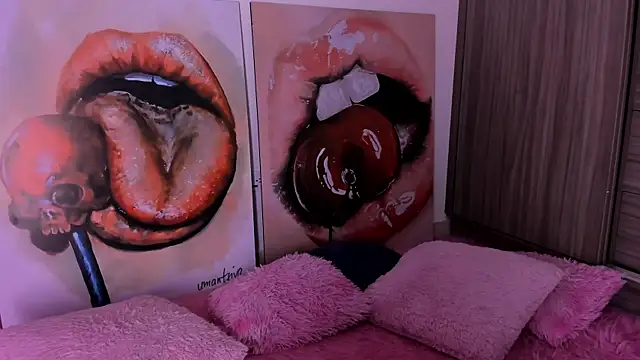 Snapshot of sofiaa_snoww chatting on December 22, 2024, 1:23 am sofiaa snoww online show from December 22, 2024, 1:23 am