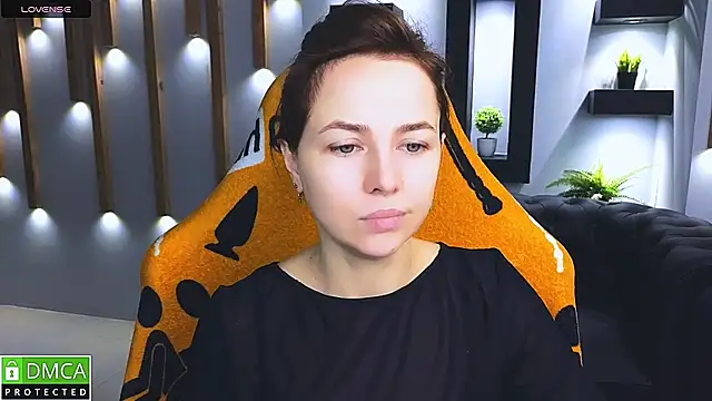 Mira Mermayd online show from December 8, 2024, 1:13 am