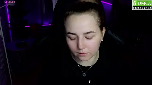 Snapshot of Mira_Mermayd chatting on May 9, 2026, 1:22 am Mira Mermayd online show from May 9, 2026, 1:22 am