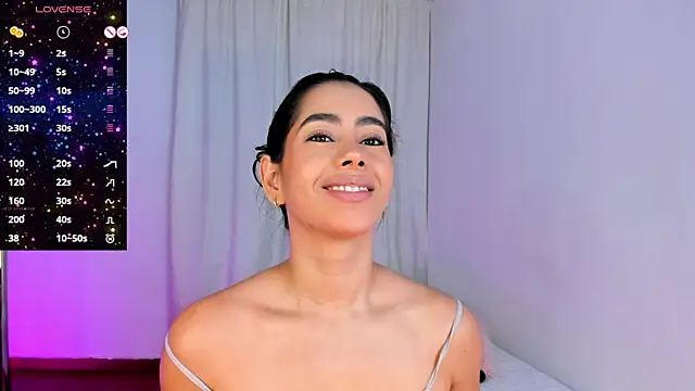 Snapshot of VioletaSotter chatting on April 12, 2026, 11:04 am VioletaSotter online show from April 12, 2026, 11:04 am