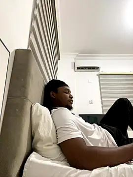 finefinance online show from October 8, 2025, 7:00 pm