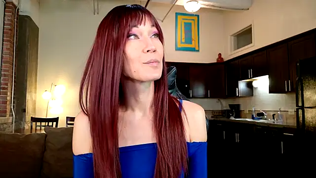 EveEnigma online show from December 20, 2024, 1:22 pm