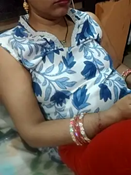 Snapshot of Diya_143 chatting on May 28, 2026, 6:05 pm Diya 143 online show from May 28, 2026, 6:05 pm