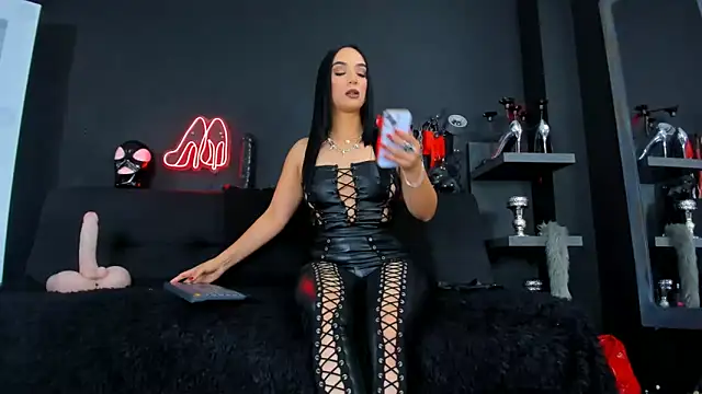 Amberstones online show from February 11, 2025, 9:03 pm