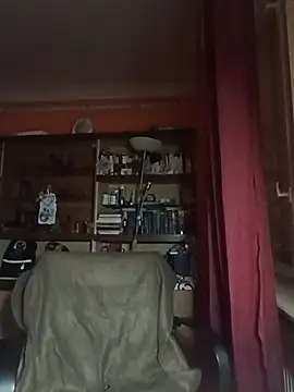 Snapshot of Dettybitch40 chatting on February 10, 2026, 7:29 pm Dettybitch40 online show from February 10, 2026, 7:29 pm