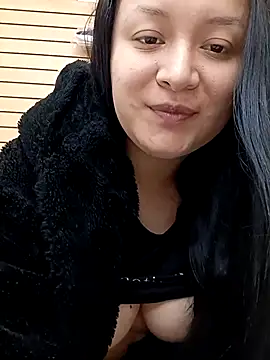 Snapshot of Arisha34 chatting on April 12, 2026, 6:35 pm Arisha34 online show from April 12, 2026, 6:35 pm