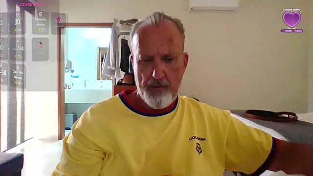 Snapshot of openminddaddy chatting on May 7, 2026, 7:52 pm openminddaddy online show from May 7, 2026, 7:52 pm