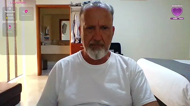 Snapshot of openminddaddy chatting on May 13, 2026, 4:59 pm openminddaddy online show from May 13, 2026, 4:59 pm