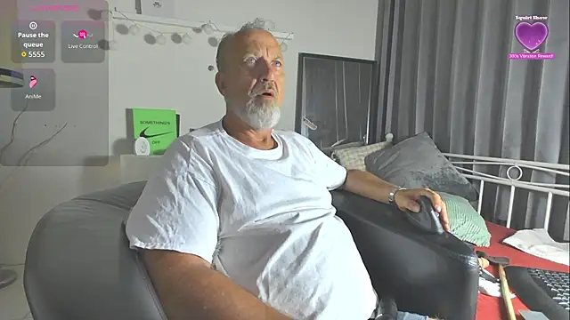 Snapshot of openminddaddy chatting on May 24, 2026, 9:31 pm openminddaddy online show from May 24, 2026, 9:31 pm