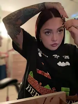 nativepumpkin95 online show from February 21, 2026, 10:55 pm