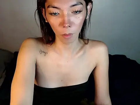 Snapshot of perly_169 chatting on December 14, 2024, 3:07 am perly 169 online show from December 14, 2024, 3:07 am