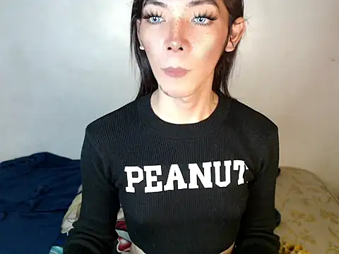 Snapshot of perly_169 chatting on December 22, 2024, 10:49 am perly 169 online show from December 22, 2024, 10:49 am