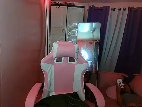 young salsalita online show from March 21, 2025, 6:07 pm