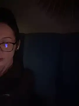 Snapshot of Fiona_Kent_ chatting on December 6, 2024, 4:14 am Fiona Kent online show from December 6, 2024, 4:14 am