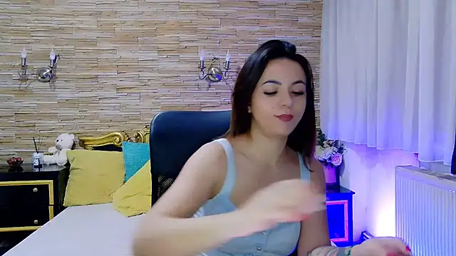 PlayfulElla online show from February 18, 2025, 11:44 am