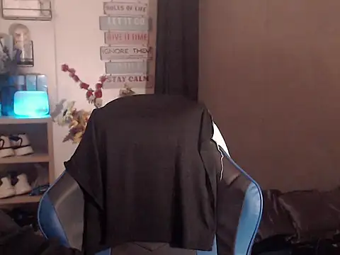 Lemonadexxx online show from March 20, 2026, 5:23 am