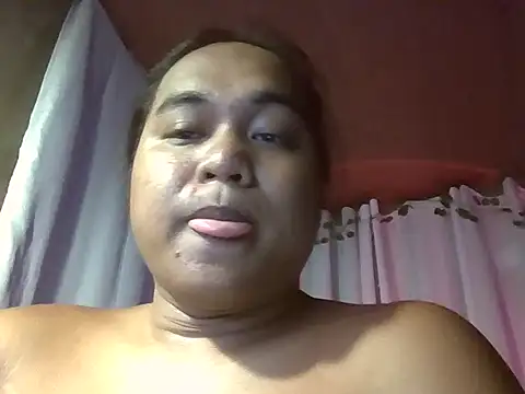 Snapshot of bettina_love chatting on April 30, 2026, 5:03 am bettina love online show from April 30, 2026, 5:03 am