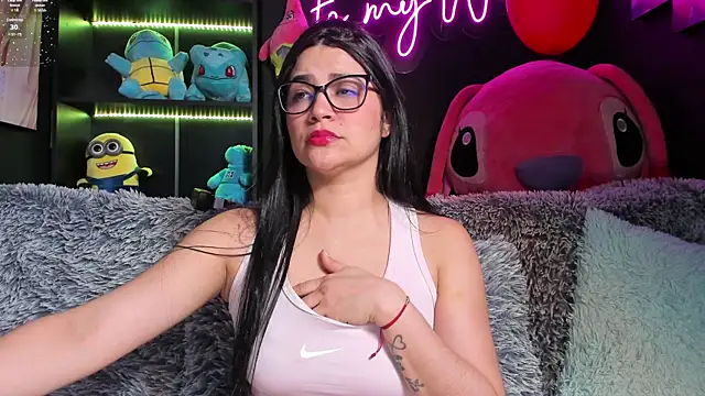 Snapshot of Emilyjhonson_01 chatting on March 8, 2025, 3:28 am Emilyjhonson 01 online show from March 8, 2025, 3:28 am